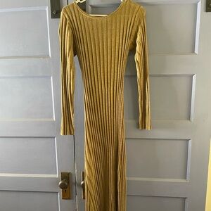 Elegant Ribbed Knit Dress